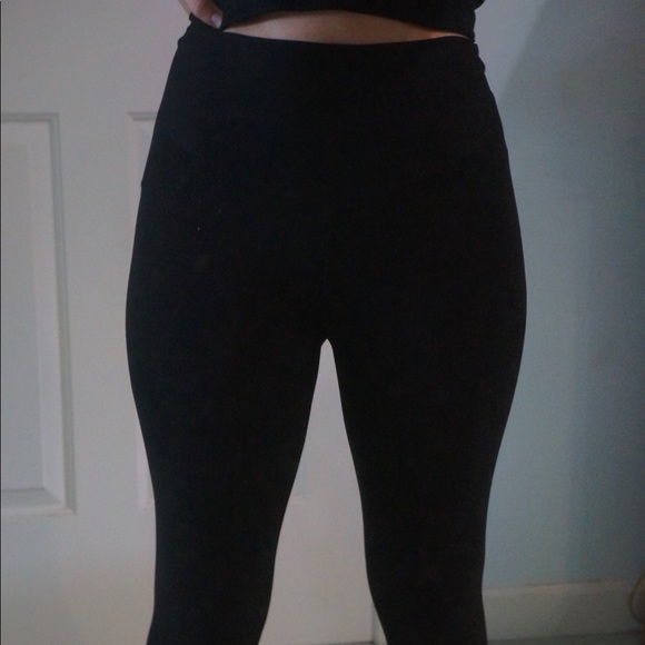 Black leggings - Picture 1 of 5
